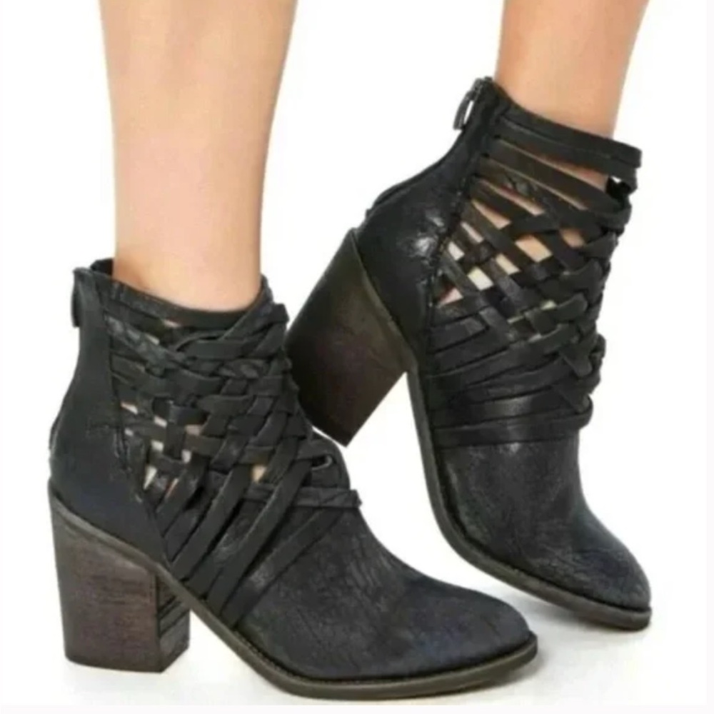 free people Carrera heel booties. 38